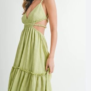NWT Mable Boutique Brand Tiered Cutout Maxi Dress
